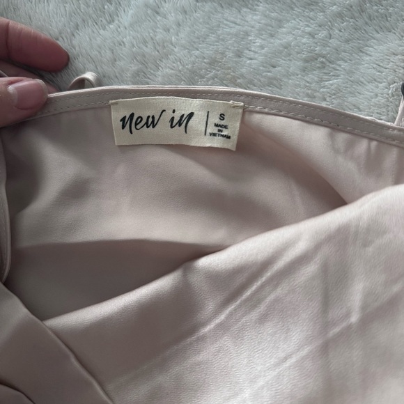 Champagne Satin Cowl Neck Cropped Tank - Picture 3 of 5